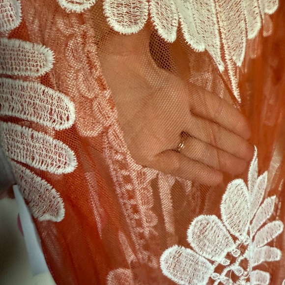 NWT Siren Lily Maternity Sheer Embroidered Kimono Duster Cover Up Size Large - Picture 5 of 12